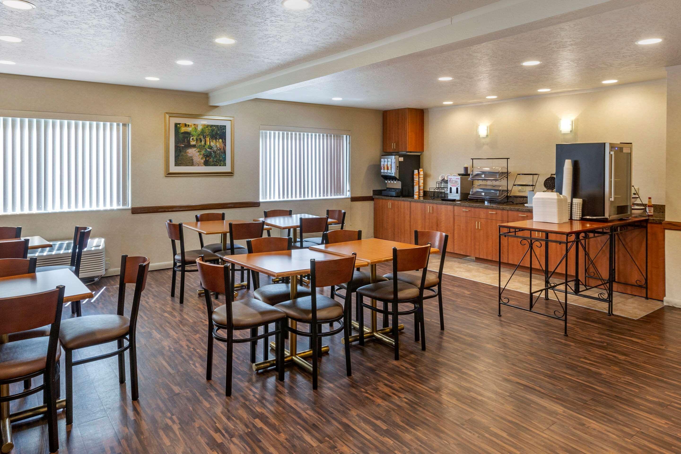Econo Lodge Inn & Suites Sandy Exterior foto