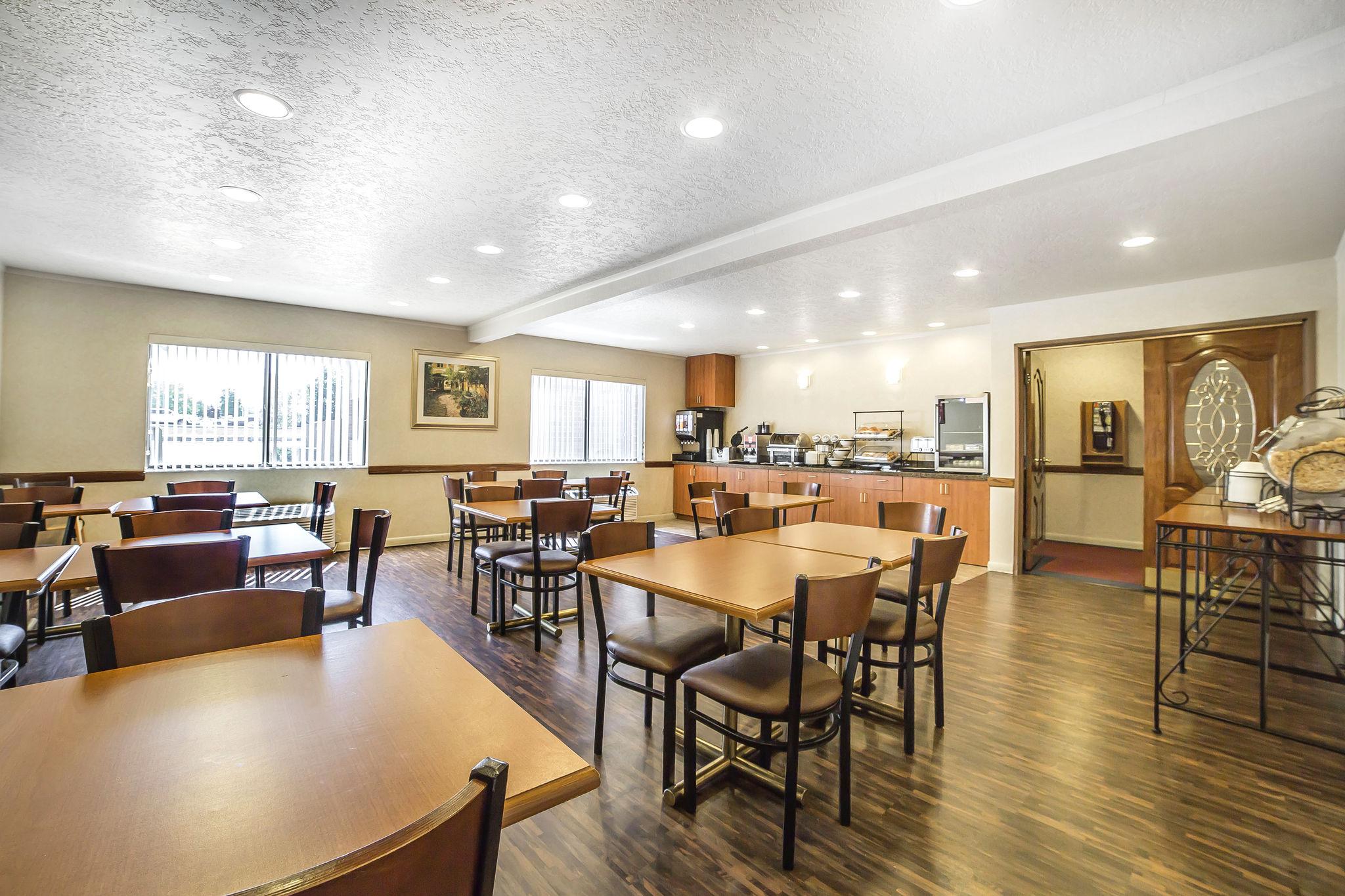 Econo Lodge Inn & Suites Sandy Exterior foto